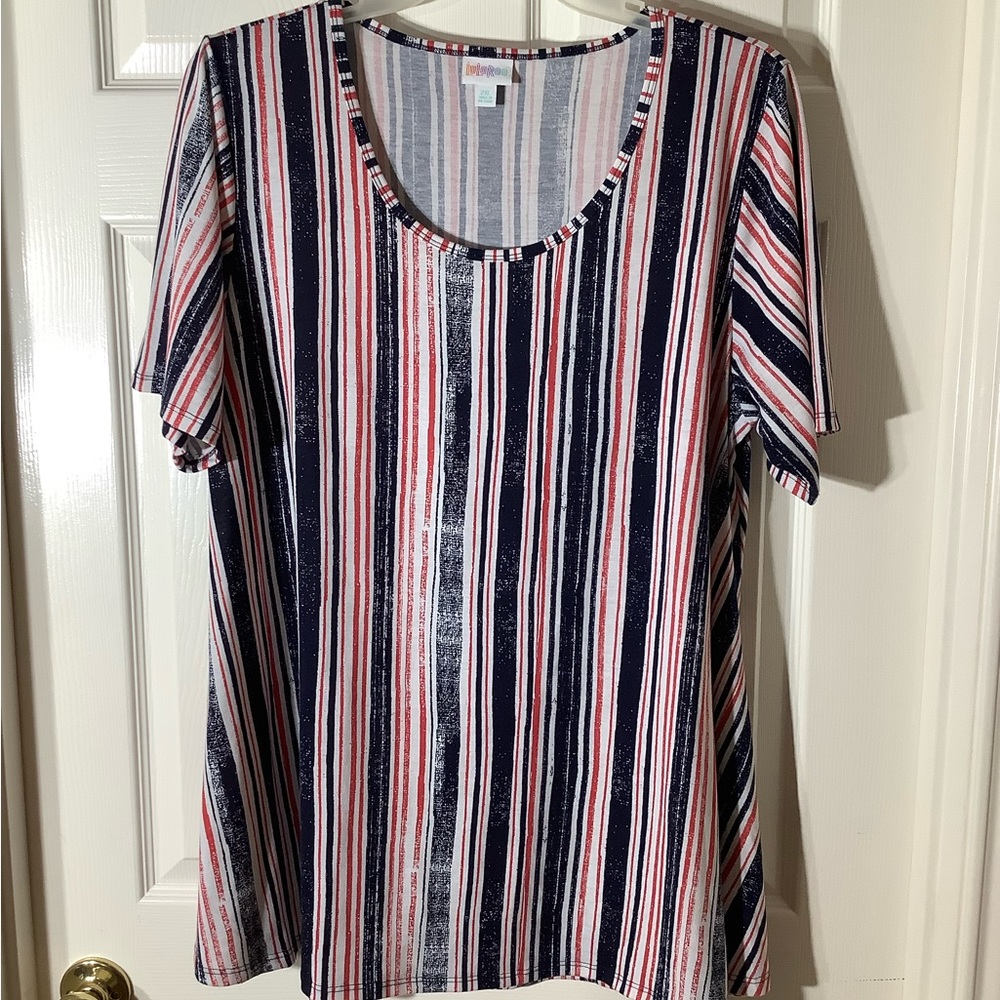 LuLaRoe Perfect T